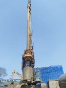 此次桩基施工采用先辈设备取